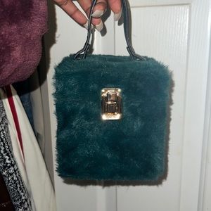 Furry green box bag